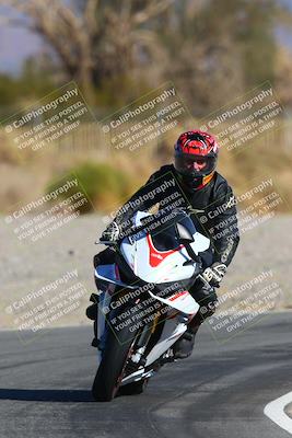 media/Jan-14-2024-SoCal Trackdays (Sun) [[2e55ec21a6]]/Turn 2 (1025am)/